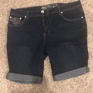 5ive size 14 dark wash shorts